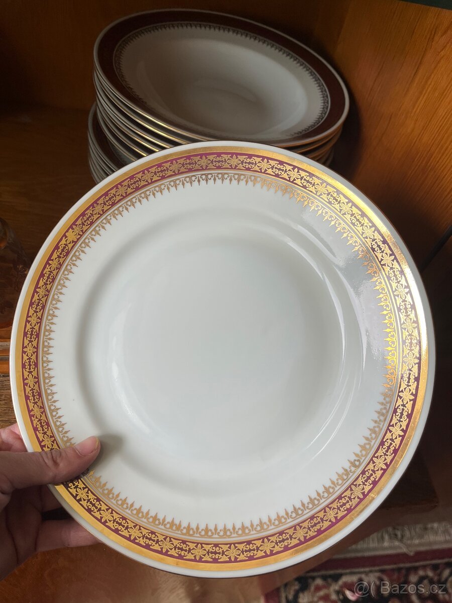 Sada talířů jídelní set Thun