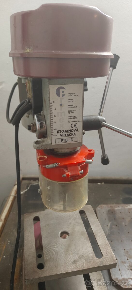 Stojánková vrtačka