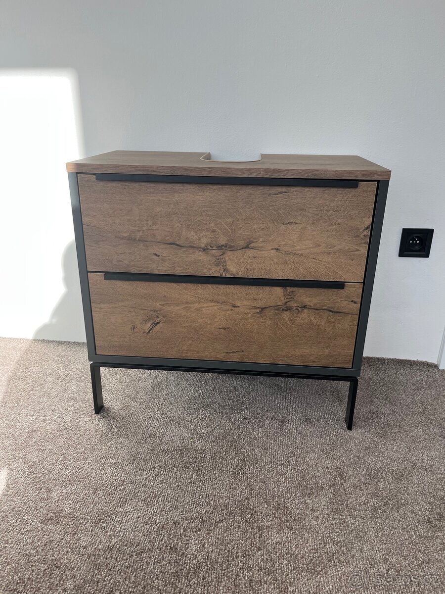 Skříňka pod umyvadlo