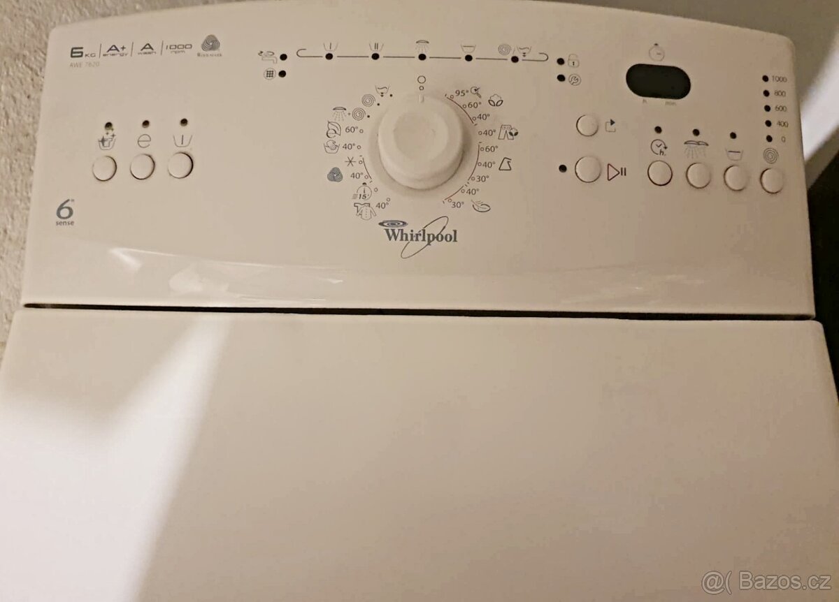 PRACKA WHIRLPOOL,HORNI PLNENI,NA 5KG,DISPLEJ,PLNE FUNKCNI