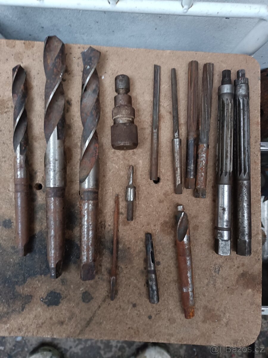 Výstružníky vrtáky