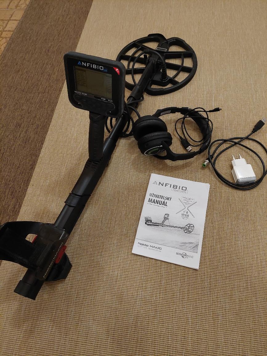 Detektor kovů Nokta Makro serie Anfibio
