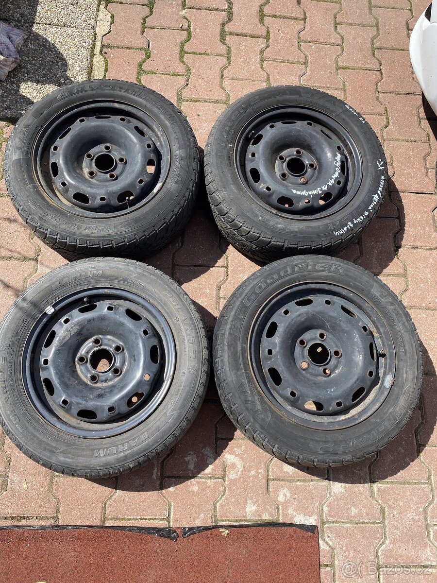 Zimní sada kol, plecháče, 185/60R14 82T, 165/70R14 81T