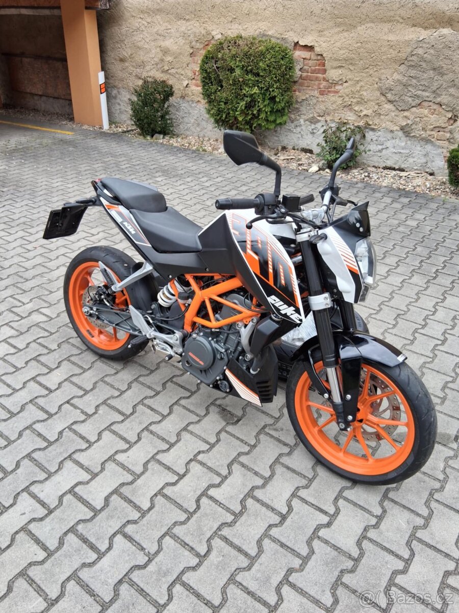 KTM 390 Duke