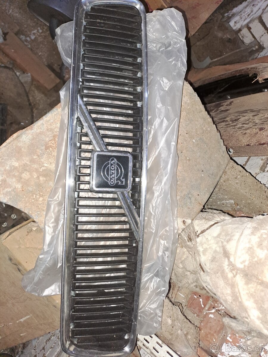 Predni maska Volvo V40 S40