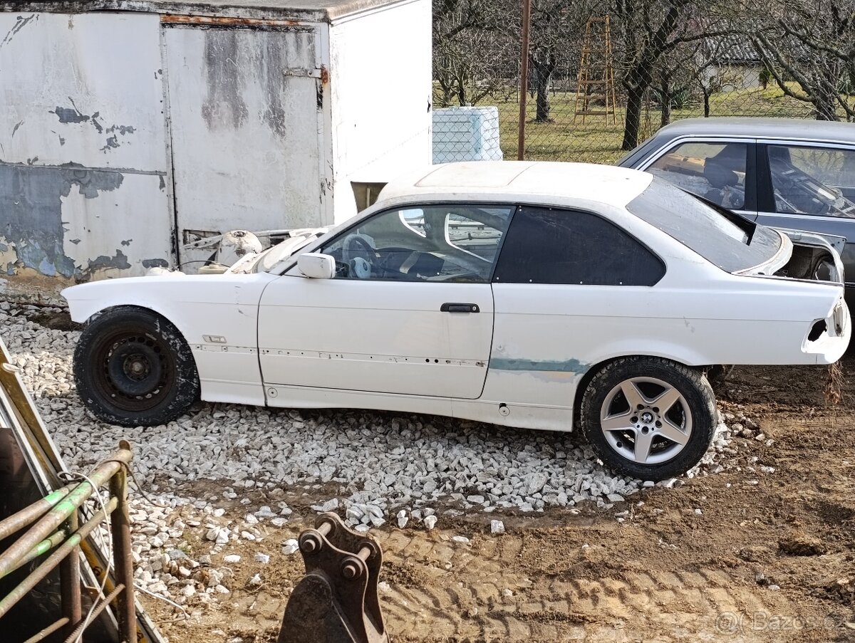 BMW E36 coupe