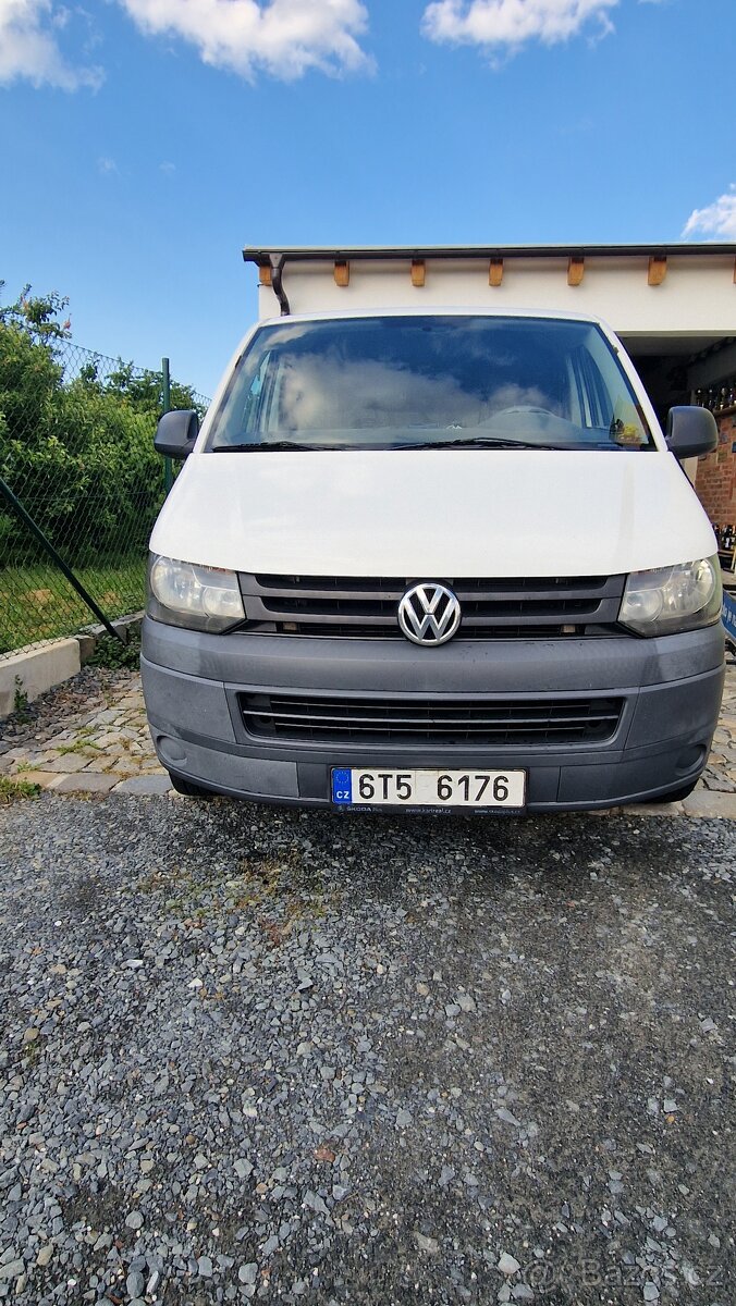 Volkswagen T5 11/2010,1968 cm3