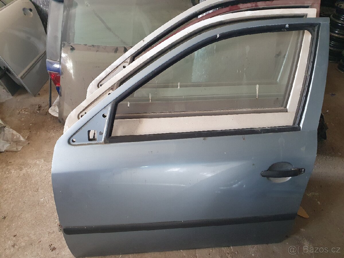 Dveře Škoda Octavia 1 barva 9151