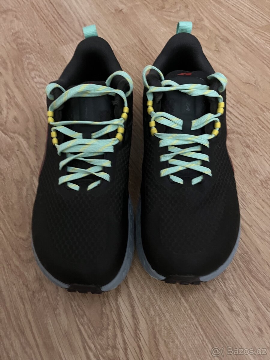 Altra M Outroad