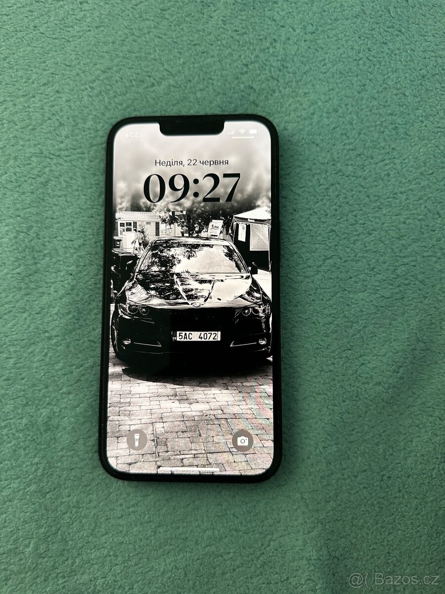 iPhone 13  128 GB