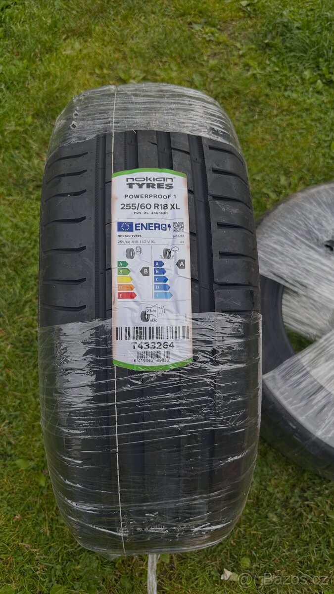 Nokian 255/60/R18