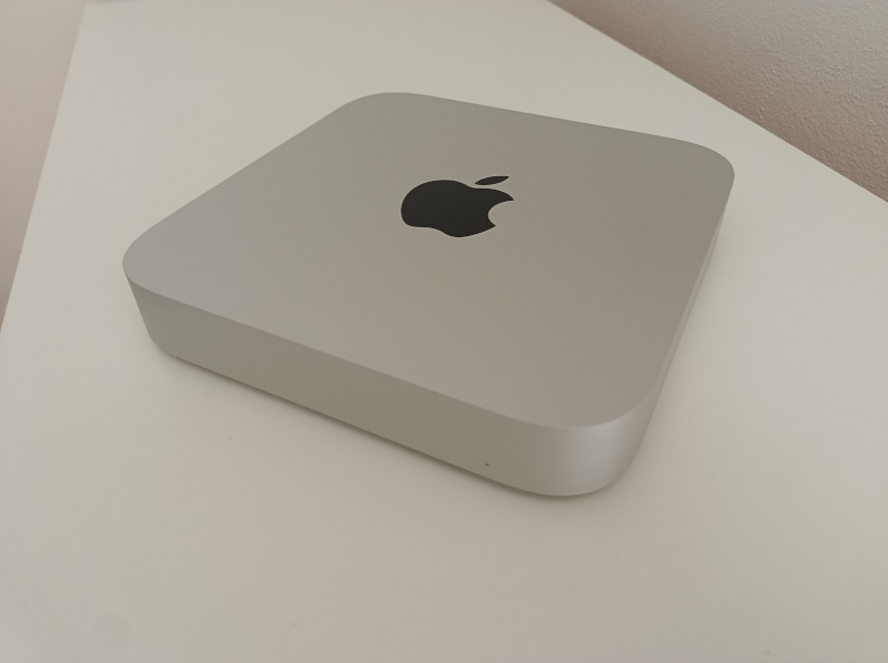 Prodám Apple Mac mini M2 2023 8GB RAM 256GB SSD