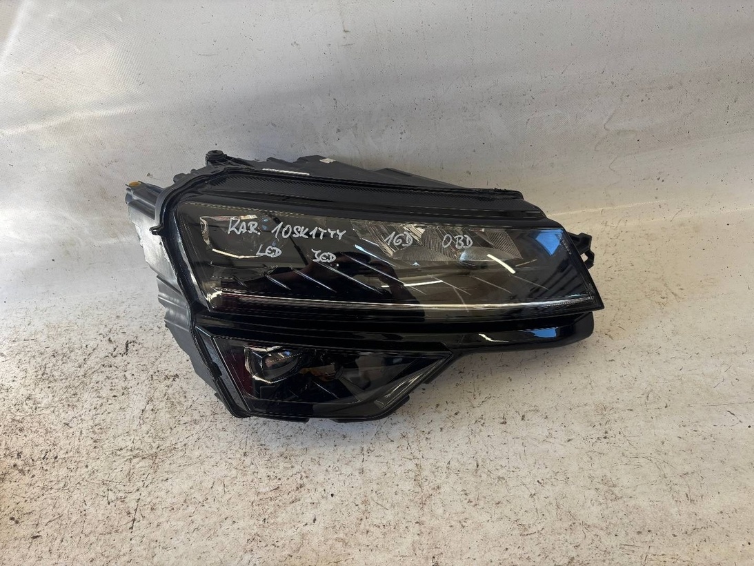 Přední pravé led světlo Škoda Karoq (016 D)-
