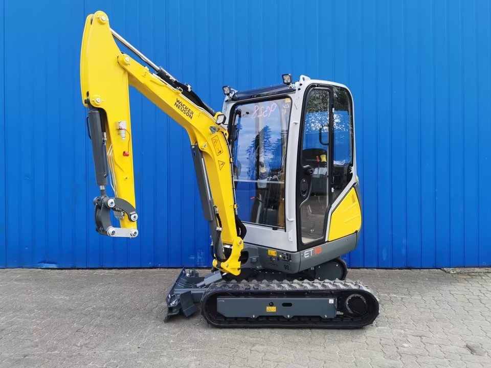 🟨 Wacker Neuson ET18