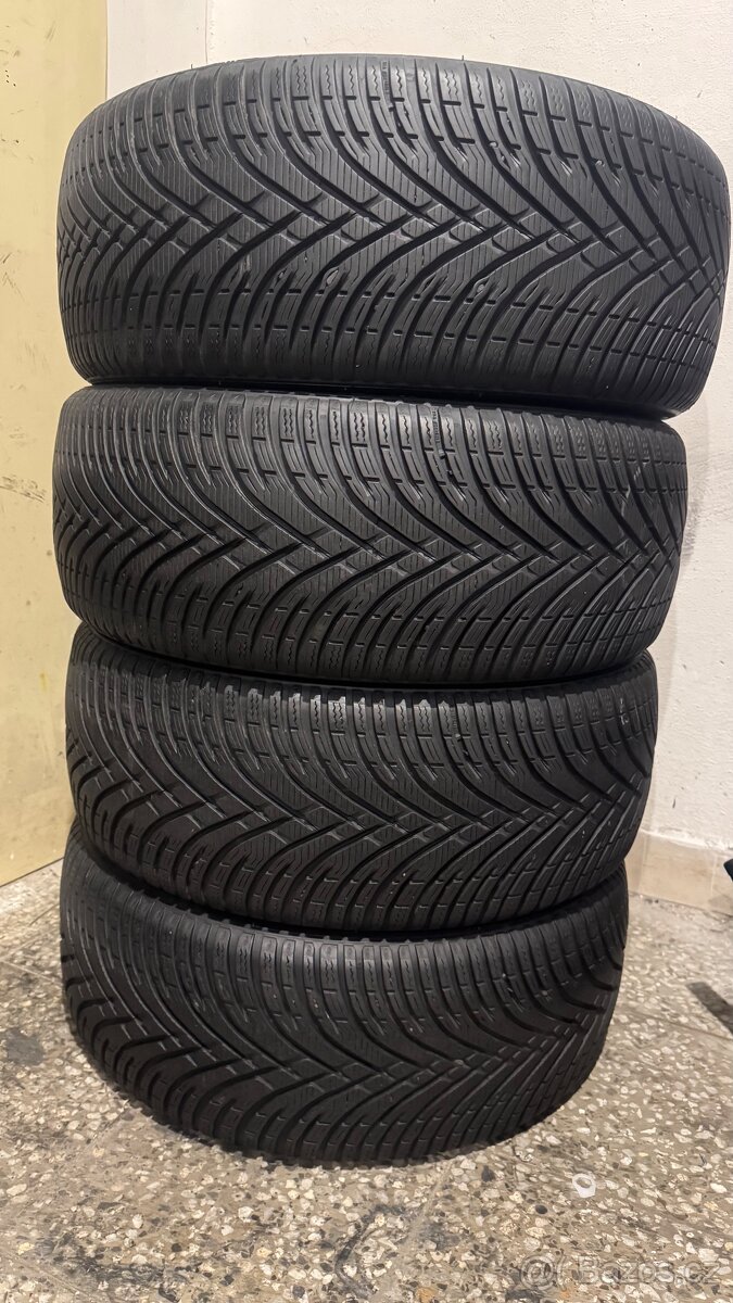 Zimní pneu 235/45/18 BF Goodrich G - Force Winter