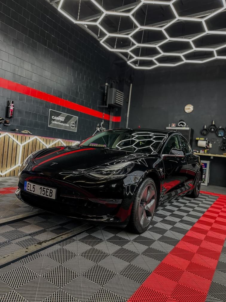 Tesla 3 SR+ tažné