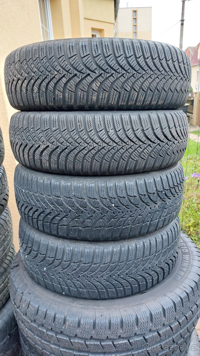 Pneu zimní SMART, rozměr 2x 155/60/15 a 2x 175/55/15