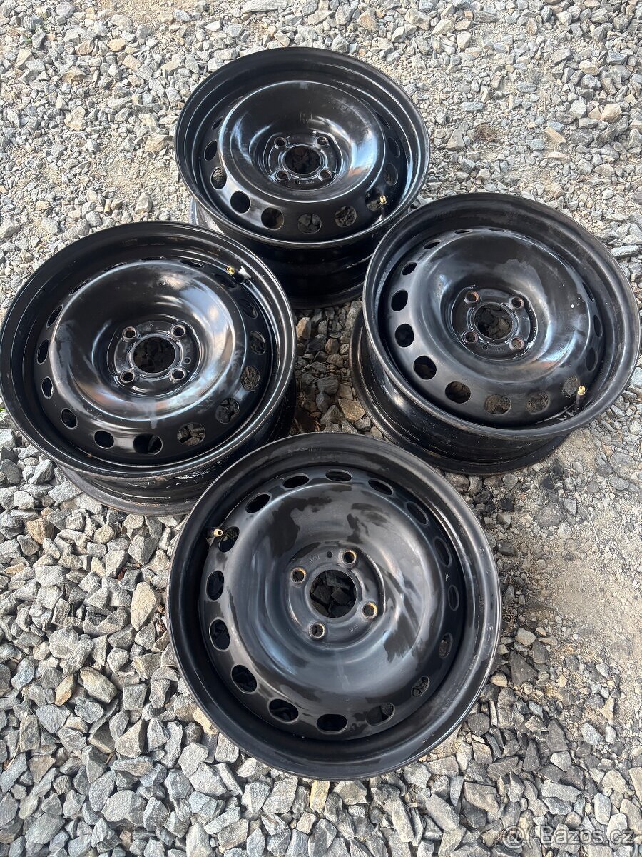 4x100R15 +senzory Dacia sandero,Logan,Lodgy