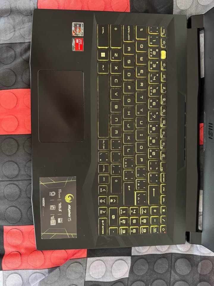 MSI Alpha 15 B5EEK | Herní notebook | 32GB RAM + 1TB SSD