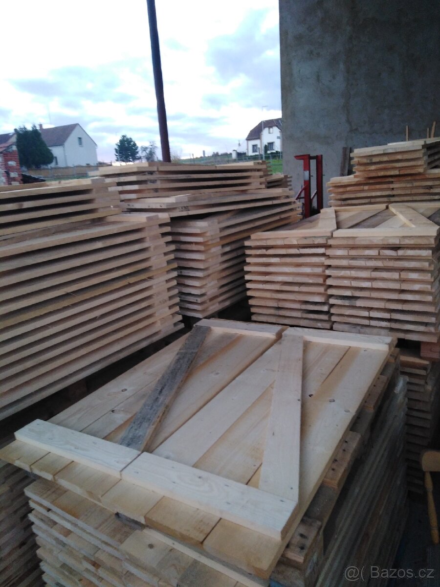 Podlazky na haki lešení