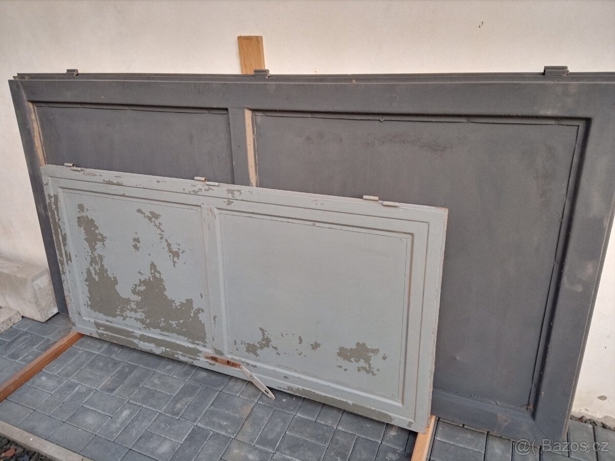 Prodám dílenská vrata