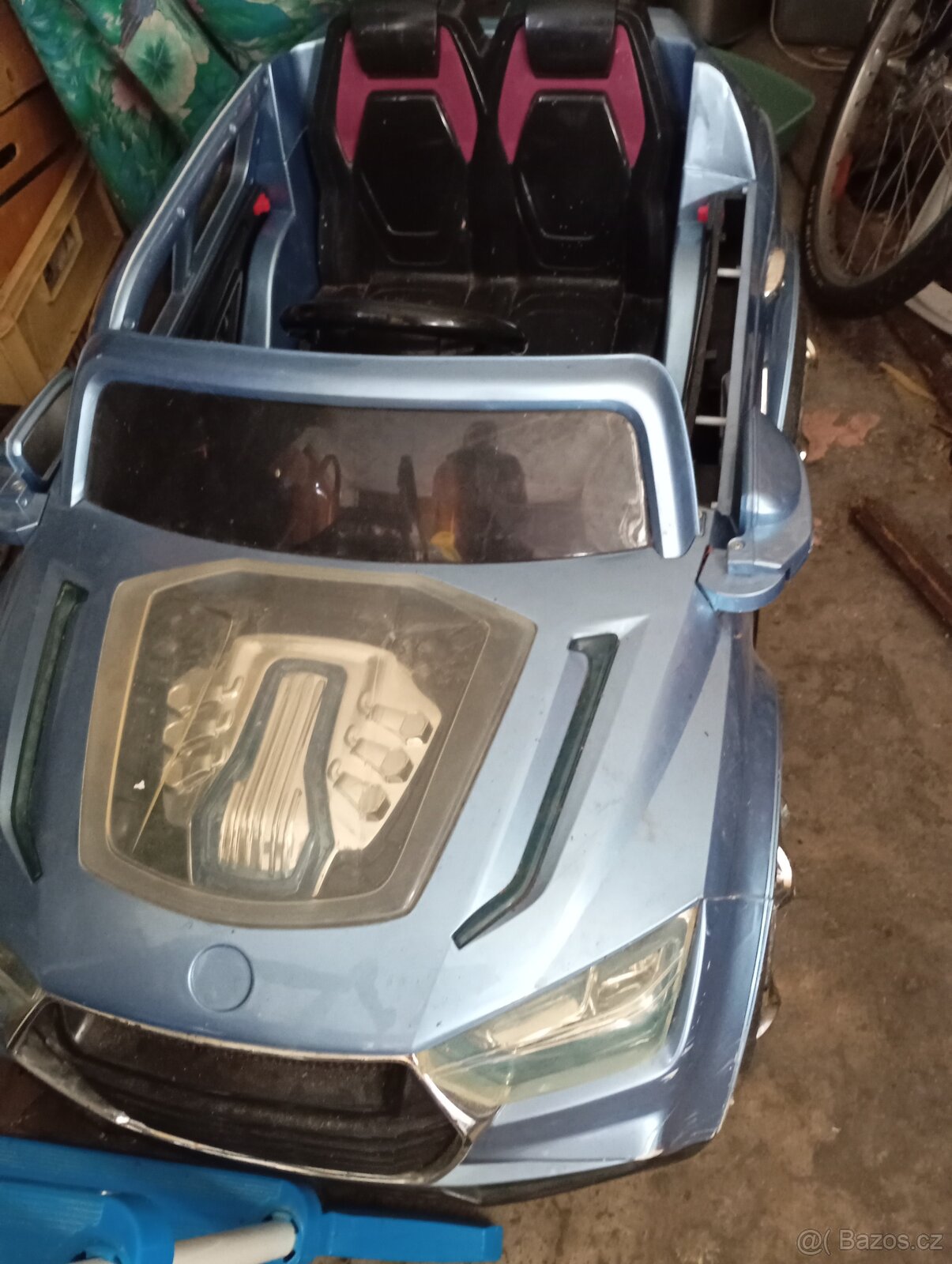 Elektrické auto