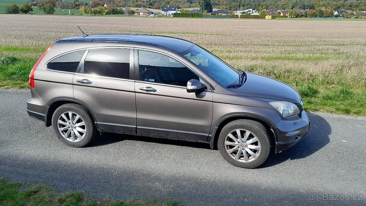 CR-V ELEGANCE, 2.0i benzín, 4x4, tažné, webasto