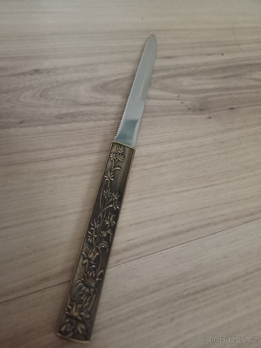 Nůž ke Kataně