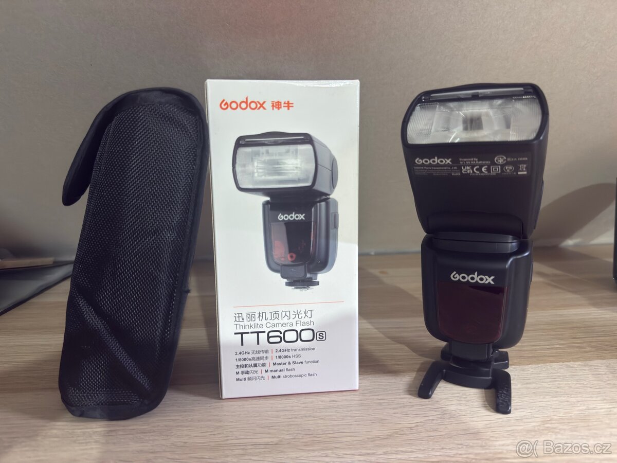 Blesk Godox TT600s pro Sony