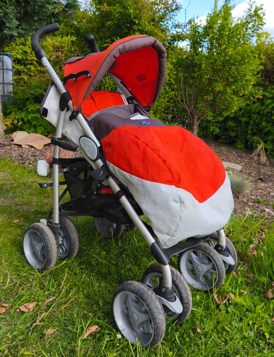 bytelné golfky CHICCO Italy, potahy jak nove