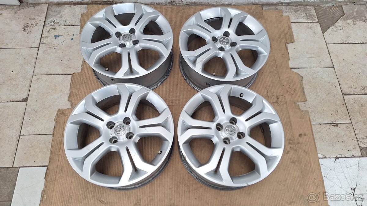 Alu kola Opel 17" 4x100 6,5J ET44 Meriva Corsa