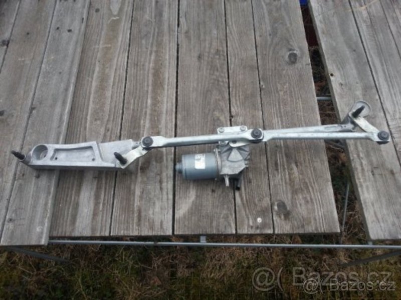 Mercedes SLK w172 mechanismus stěračů