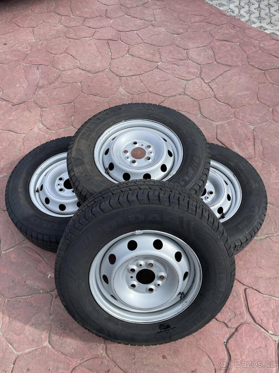 Letní pneu+disky na Fiat Ducato 15"