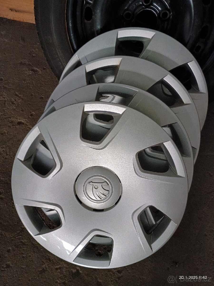 4x originál poklice Škoda 6Jx15" DAKARA