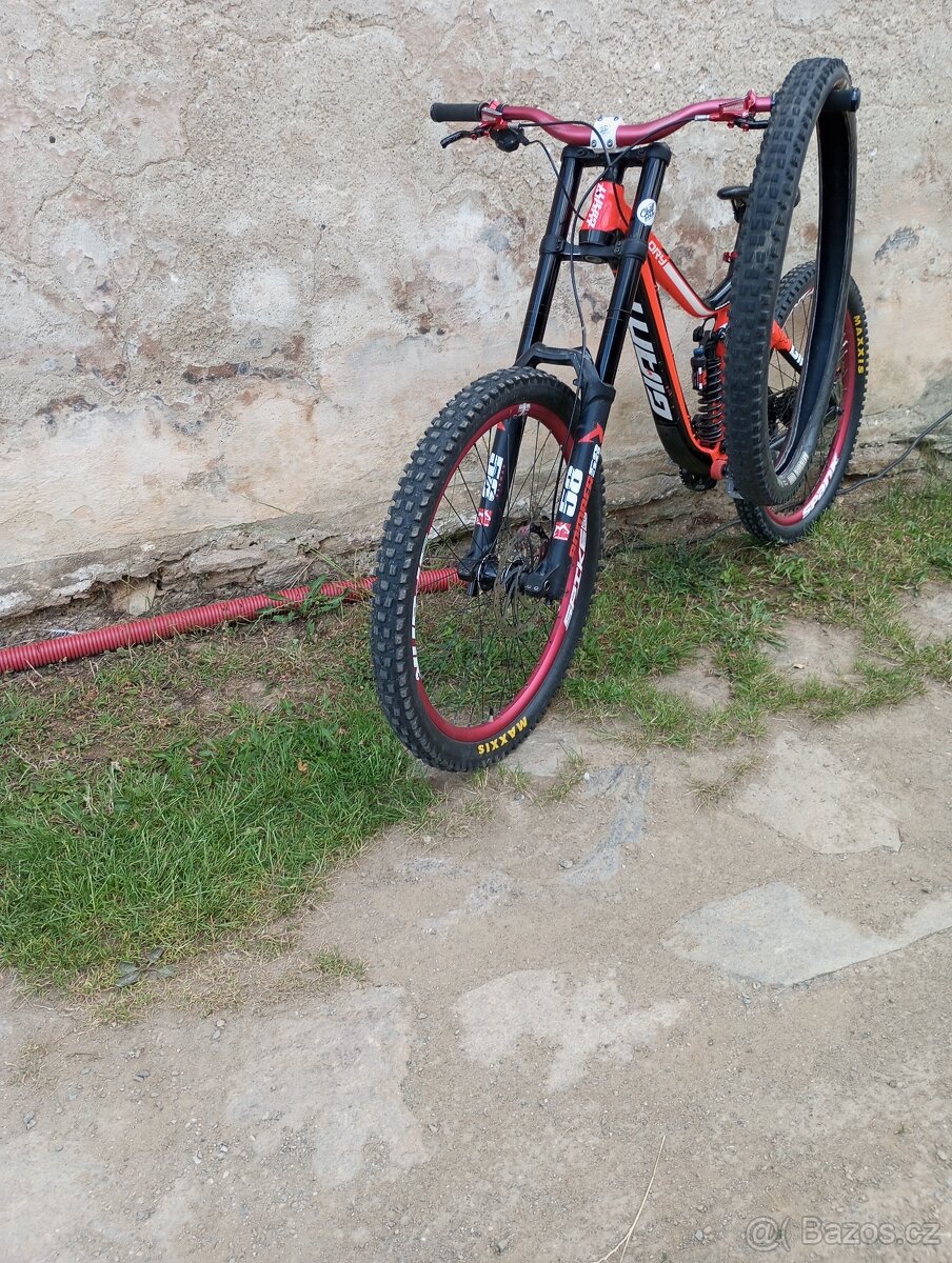 Dobrý den prodám giant Glory 2❗ spěchá ❗