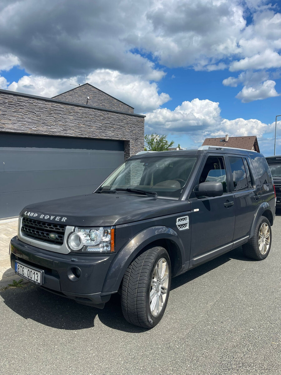 LAND ROVER DISCOVERY 3.0D HSE LUXURY 7 MÍST