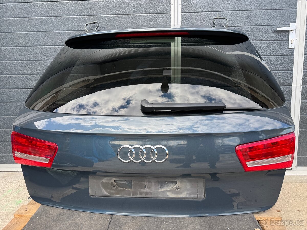 Páté dveře víko kufru Audi A6 C7 4G Avant barva LX5N