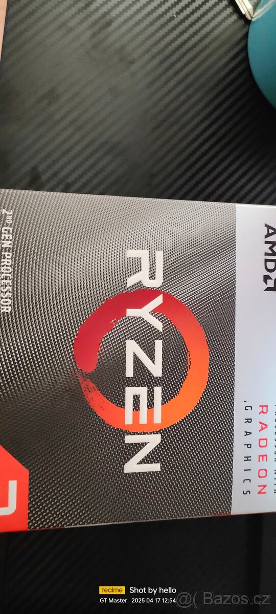 AMD RYZEN 3 3200G With Radeon Vega 8 Graphics