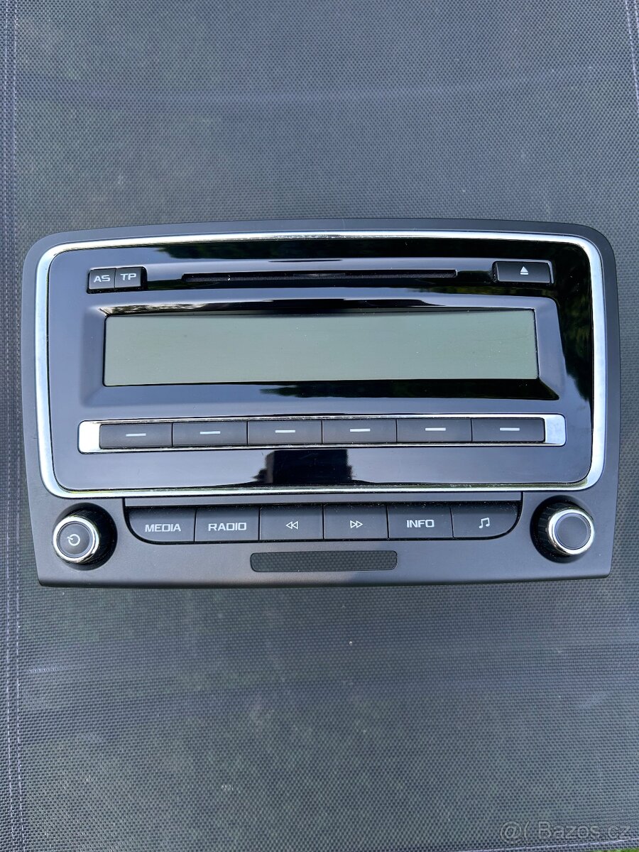 Autoradio ŠKODA Superb II FL