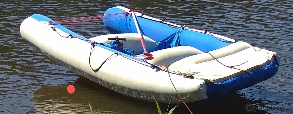 Raft - nafukovací člun