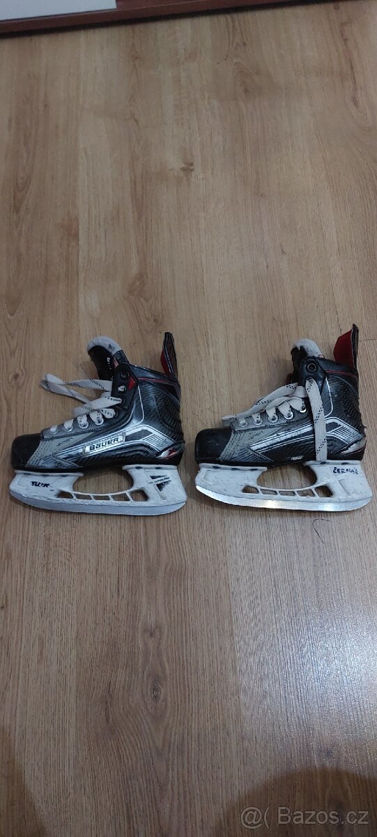 Hokejove brusle BAUER EUR 33
