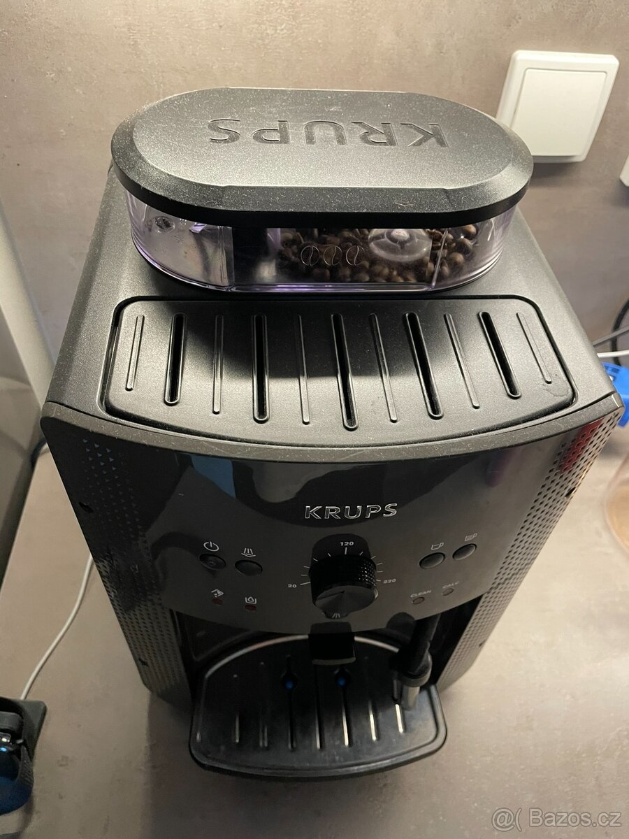Kávovar Krups EA810B70