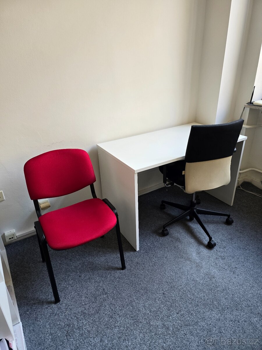 kancelářský nábytek