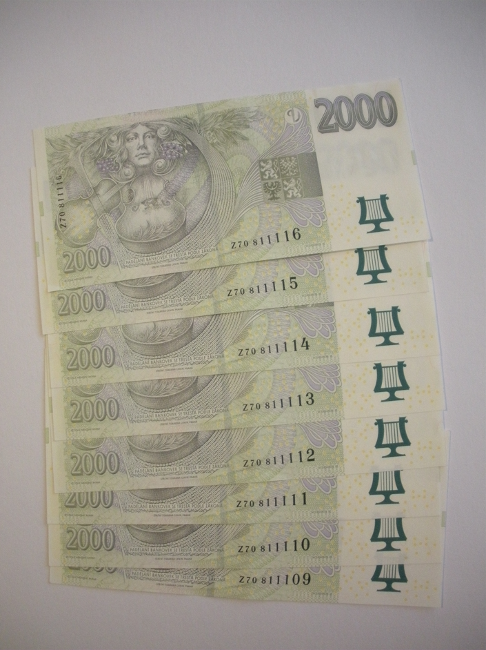 Bankovky 2000 Kč - Série Z70