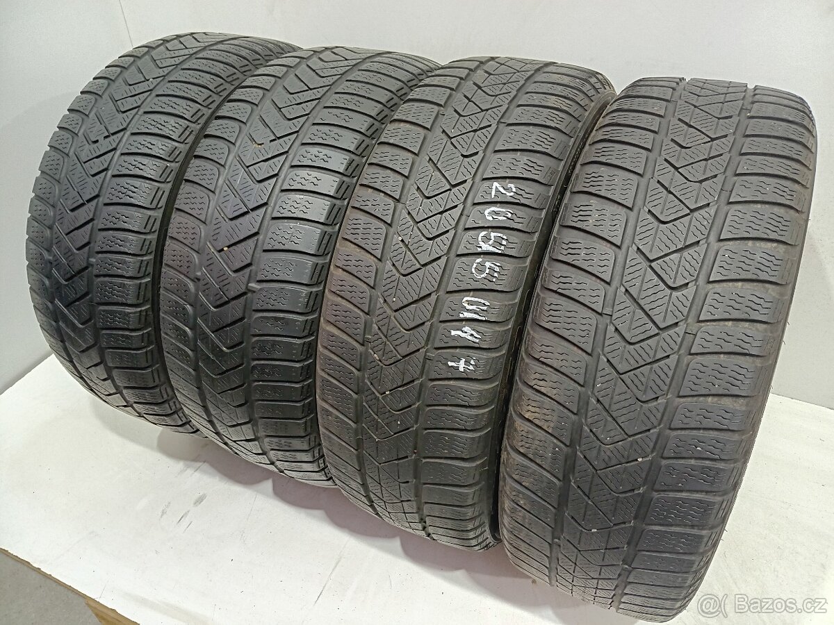 Zimní pneu 205/50/17 Pirelli