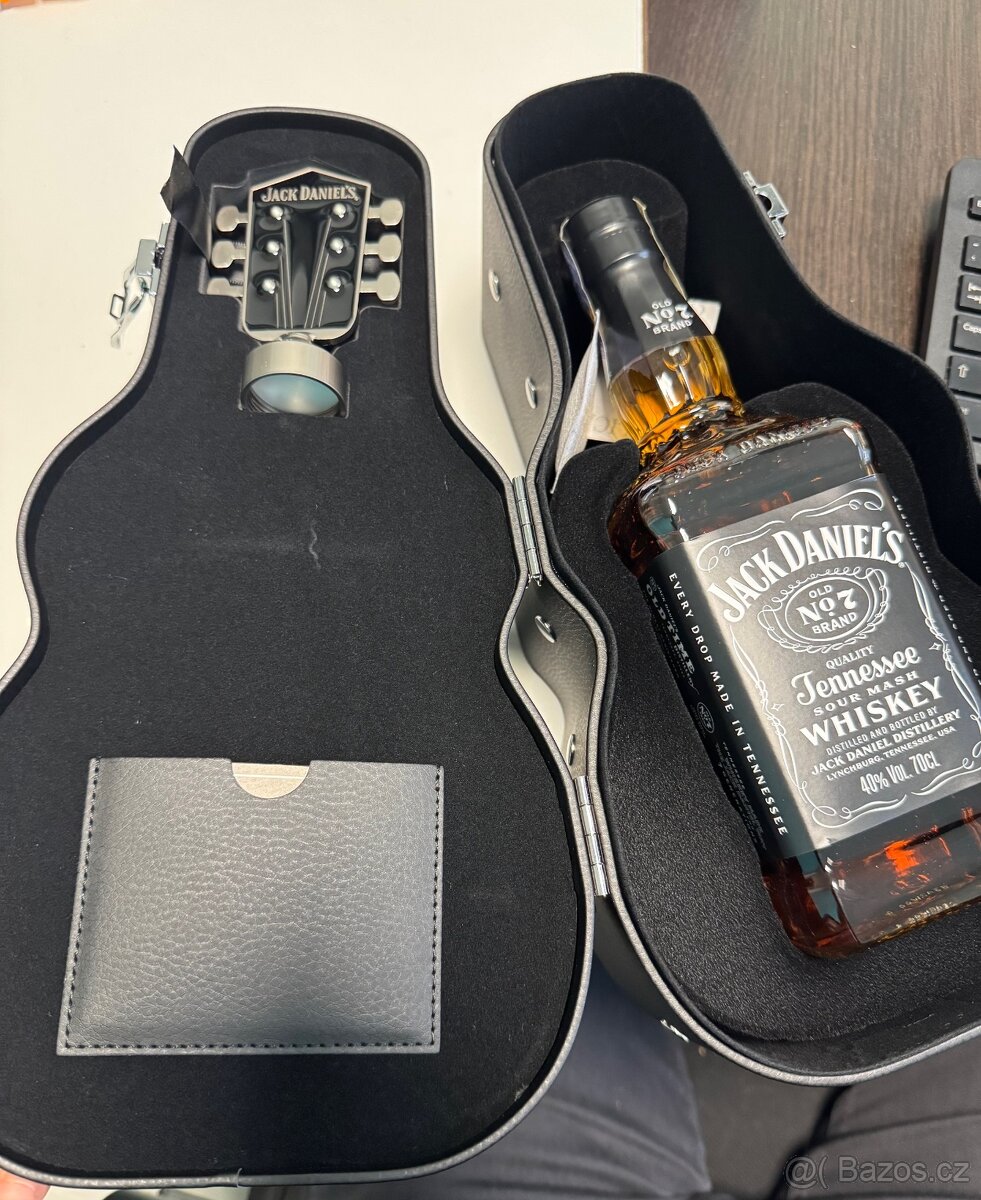 700 ml Jack Daniels, darkova sada, kufr/kufrik, Nove