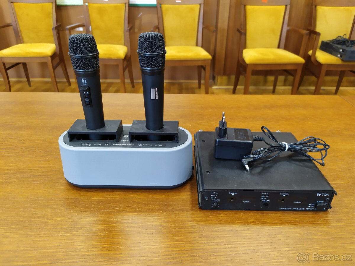 Bezdrátové mikrofony TOA včetně přijímače