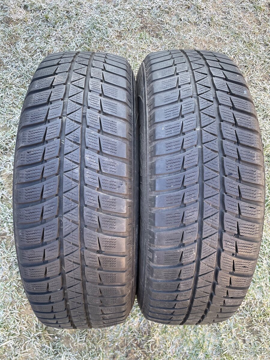 Falken 215/65R17 zimní