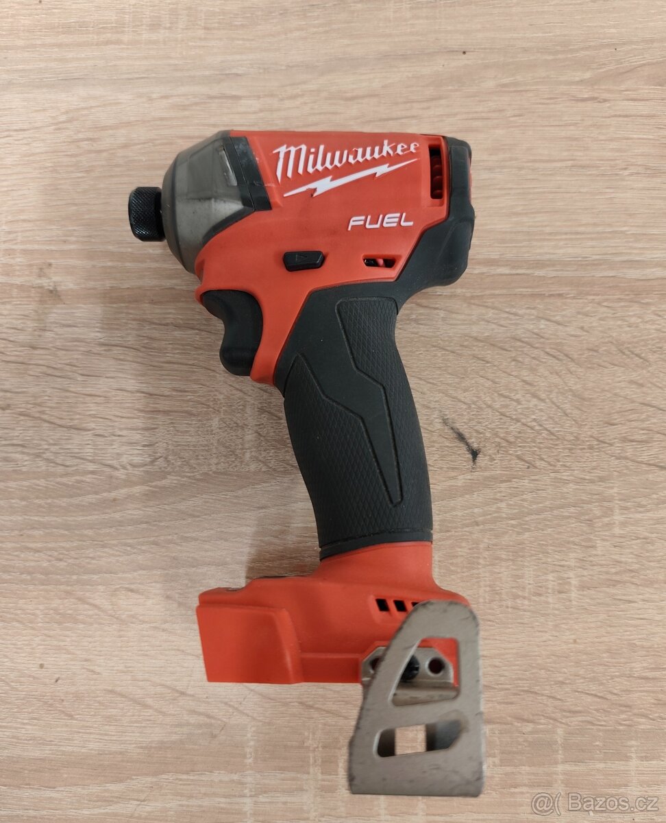 Milwaukee M18 nářadí