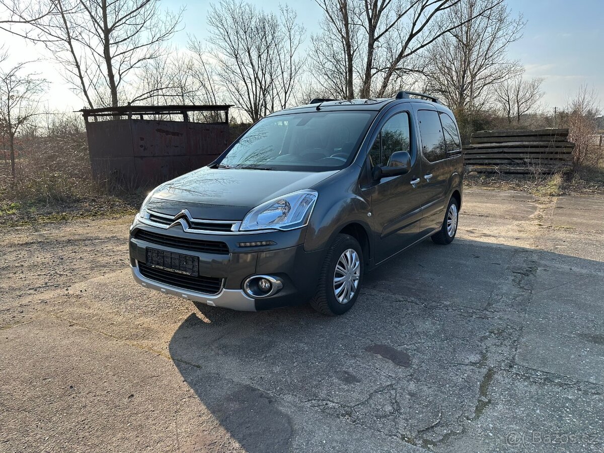 Citroen Berlingo 1,6i 88kw Multispace Panorama střešní okno